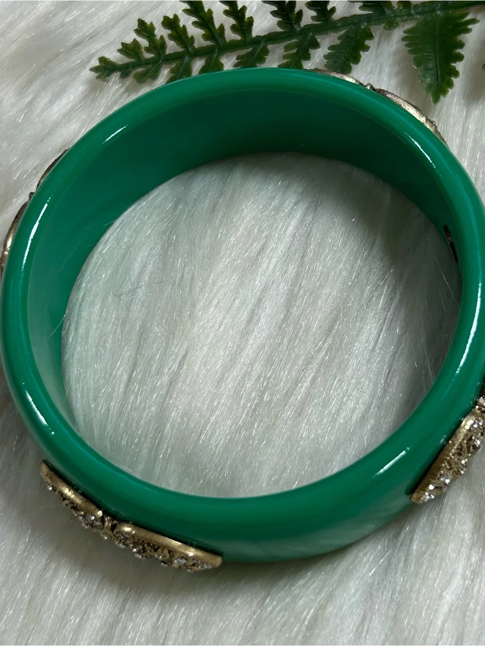 Premier Designs faceted rhinestones bangle bracelet